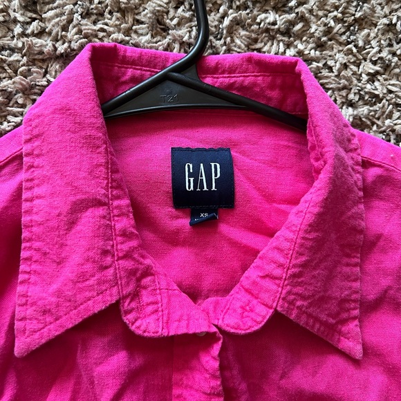 Gap - Picture 2 of 2